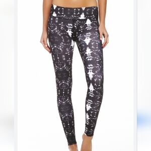 Fabletics Salar Leggings Black Tie Dye | Estimated Size Large
